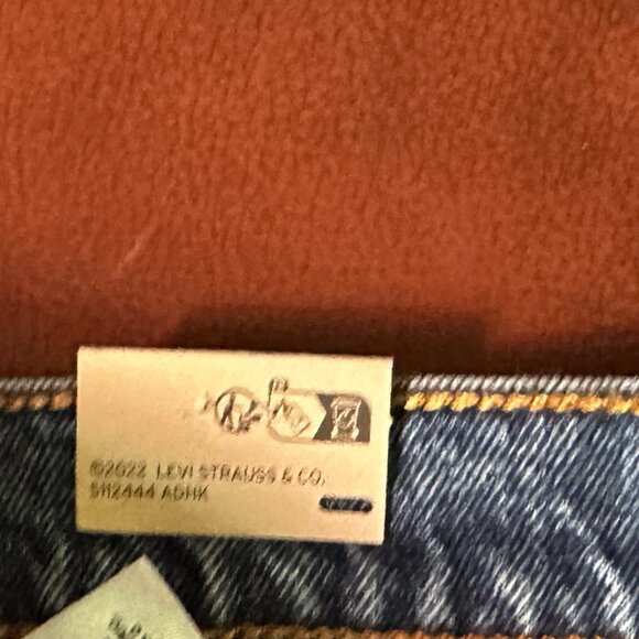 Levi's Women's 501 Crop Jeans Size: 31 | Color: (New) Blue It's True -NWT - Picture 9 of 12